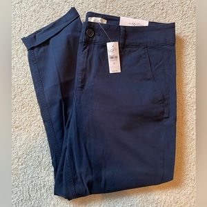 Loft brand curvy girlfriend chino bands in navy, size 10. NWT